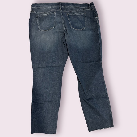 NWT Isabel Maternity 18 Distressed Medium Wash Skinny Jeans; Side Panel Pants - Picture 5 of 9